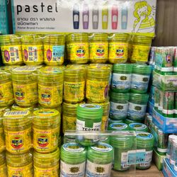 Yadom comes in lots of forms, as seen here in this Bangkok shop.