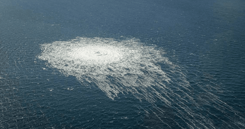 The gas leak at Nord Stream 2 seen from the Danish F-16 interceptor on Bornholm. 